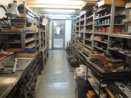 Content of Room with Measurement Equipment