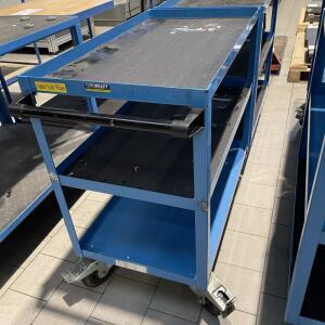 2x Mobile Tables/Fahrb. Tische