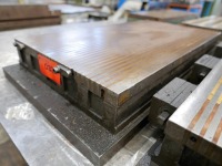 Magnetic clamping plate