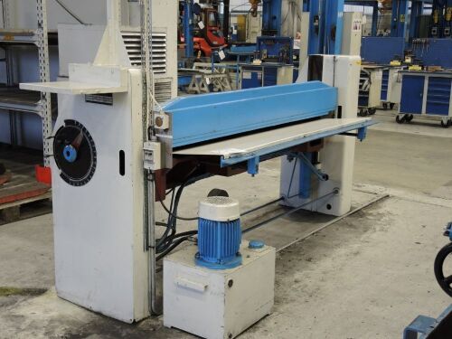 Teckisk YONM 2000/2A-4 Folding Machine