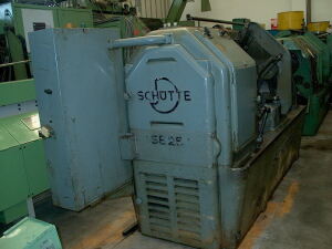 Schutte SE 25-6 Lathe