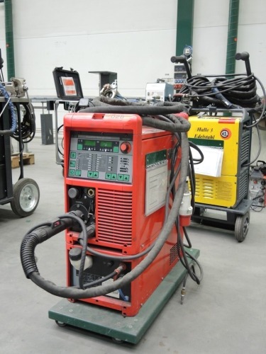 Fronius Transpuls Synergic 2700 Welder