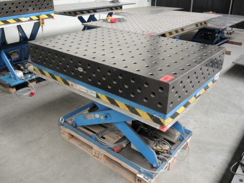 Siegmund Hole Grid Pattern Welding Table