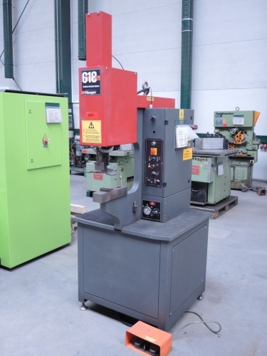 Hager 618Plus-H Fully-Hydraulic Press-In Machine