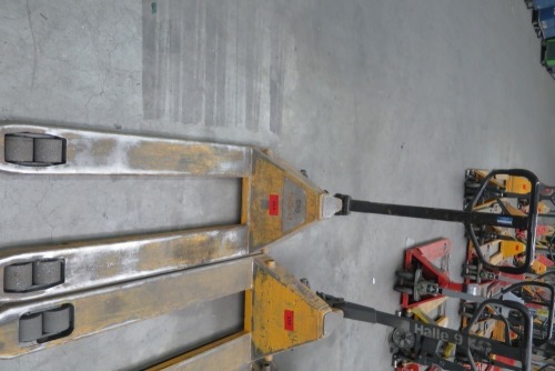 Fetra hand-guided pallet truck #254