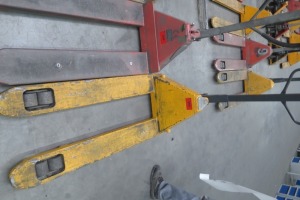 Jungheinrich hand-guided pallet truck #269