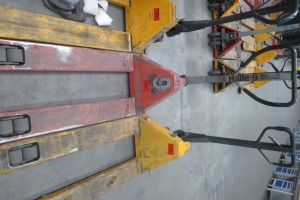 Gruma hand-guided pallet truck #271