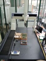 Mitutoyo Crysta-Apex C 3D-measuring machine