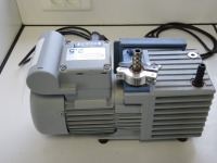 Vacuubrand Model RZ 2.5 Rotary Vane Vacuum Laboratory Pump - 2