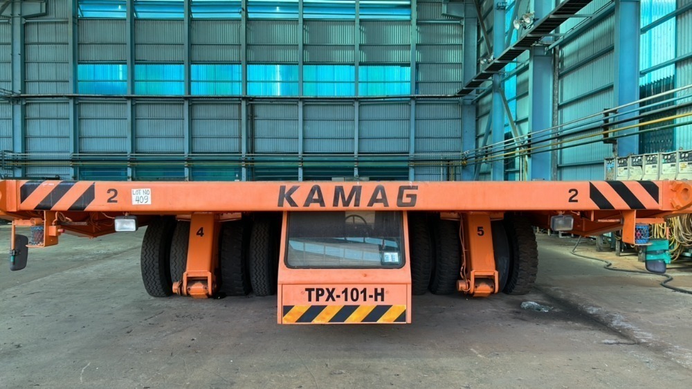 Ein KAMAG Transporter mit von Orbital ATK CYGNUS unter Druck cargo