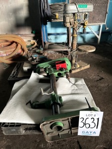 4x USED Bench Drills, Bench Vise and Platform